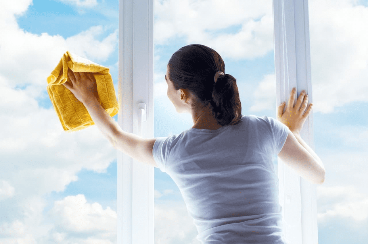 Нужно регулярно мыть окна